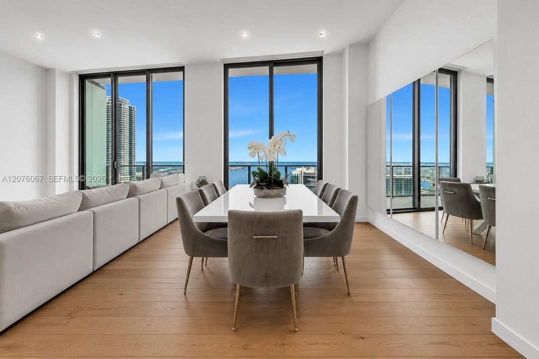 En Venta: $4,450,000 (4 camas, 4 baños, 2268 Pies cuadrados)