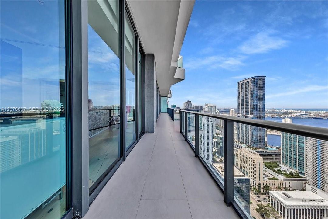 En Venta: $4,450,000 (4 camas, 4 baños, 2268 Pies cuadrados)