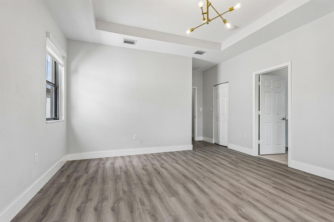 36-web-or-mls-W 110th Ter-S2008-036