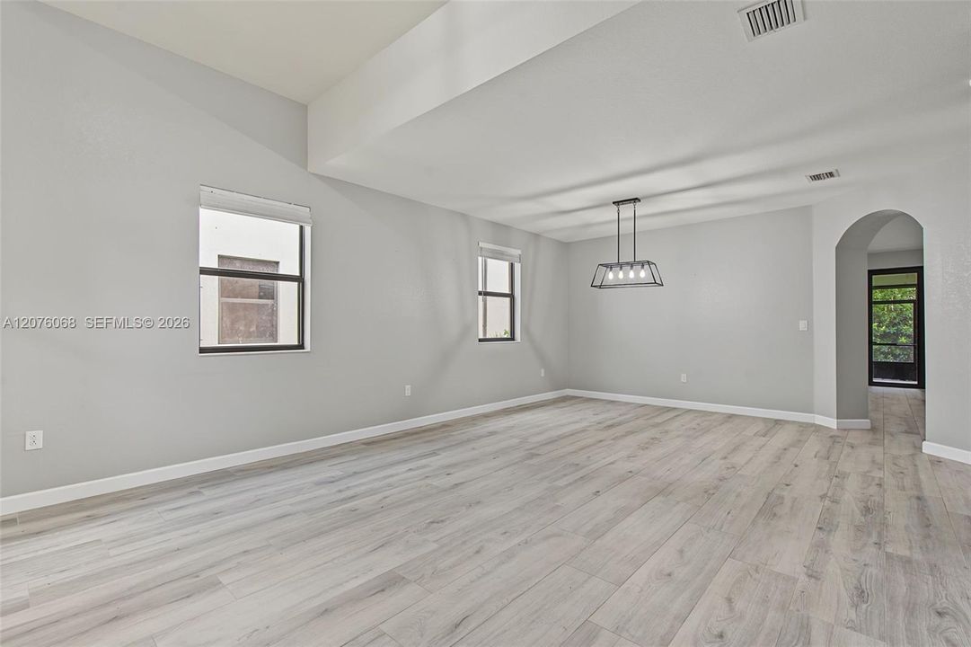 For Sale: $655,000 (5 beds, 3 baths, 3196 Square Feet)