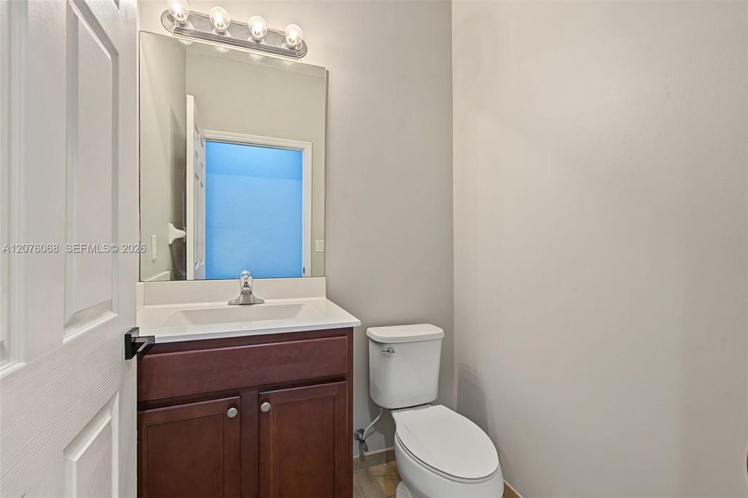 For Sale: $655,000 (5 beds, 3 baths, 3196 Square Feet)
