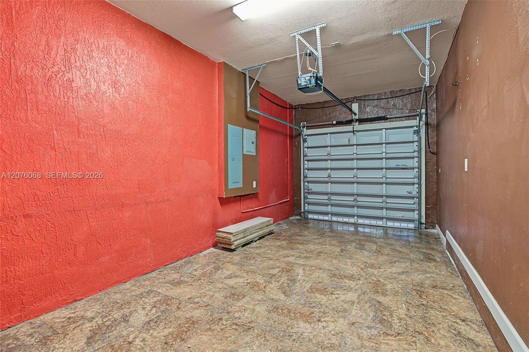 For Sale: $655,000 (5 beds, 3 baths, 3196 Square Feet)