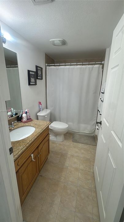 For Rent: $2,900 (2 beds, 2 baths, 1125 Square Feet)