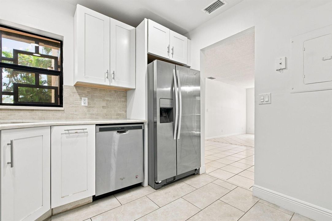 11-web-or-mls-2662-carambola-cir-n