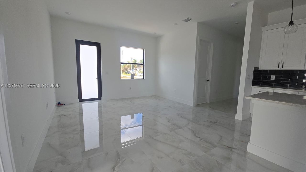 Eating area-livingroom