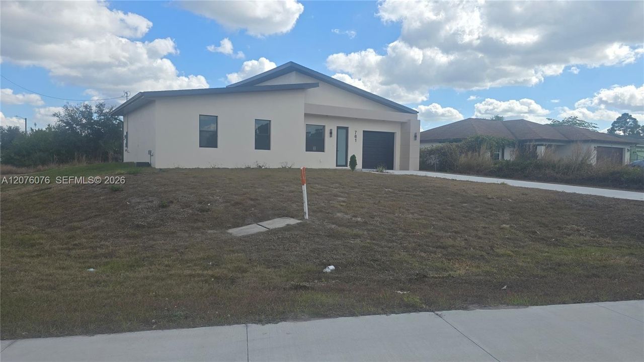 En Venta: $289,900 (3 camas, 3 baños, 0 Pies cuadrados)