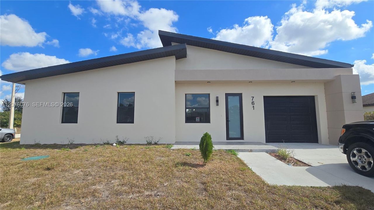 En Venta: $289,900 (3 camas, 3 baños, 0 Pies cuadrados)
