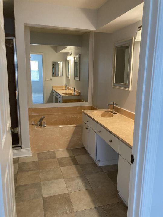 7680StoneHarbourDrive3_72034_16