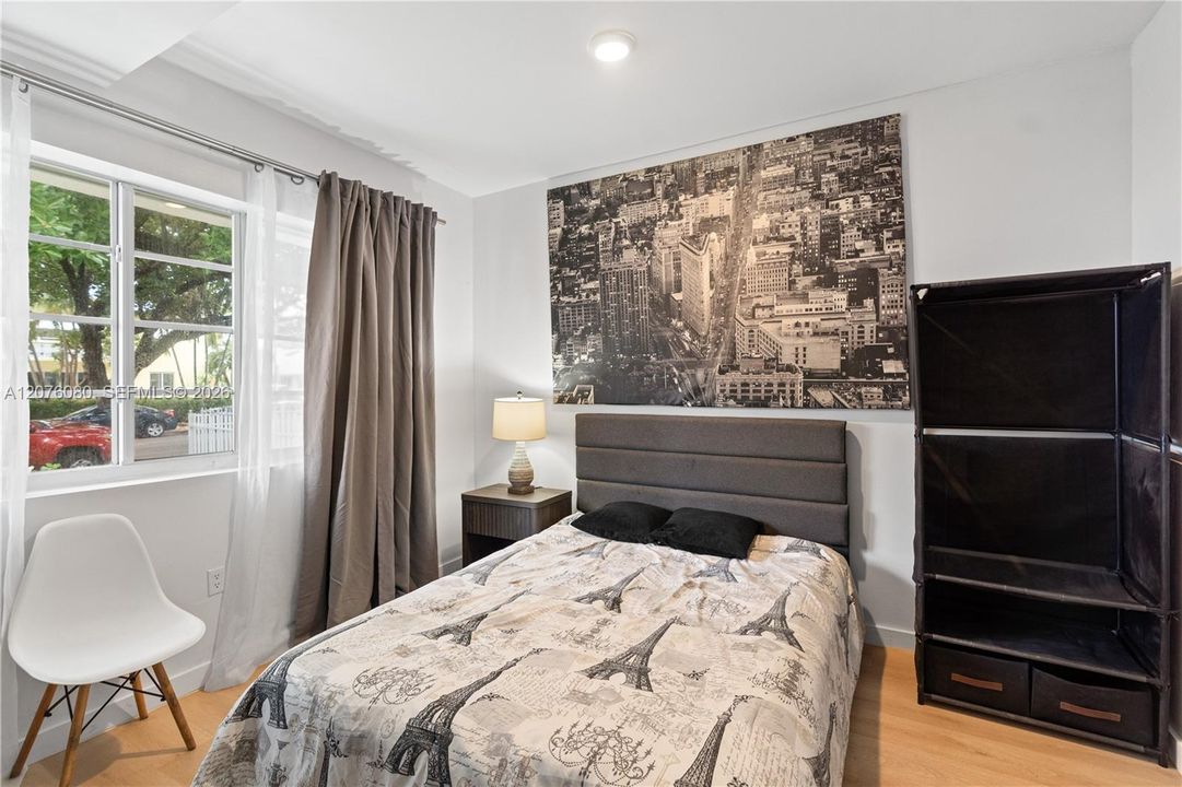 For Rent: $2,300 (2 beds, 1 baths, 469 Square Feet)