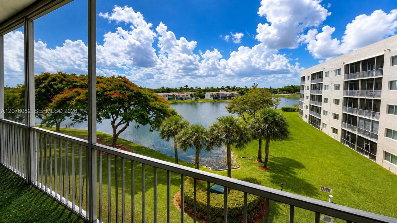 En Venta: $480,000 (2 camas, 2 baños, 1700 Pies cuadrados)