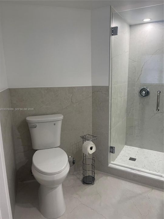 En Renta: $2,400 (2 camas, 2 baños, 1000 Pies cuadrados)