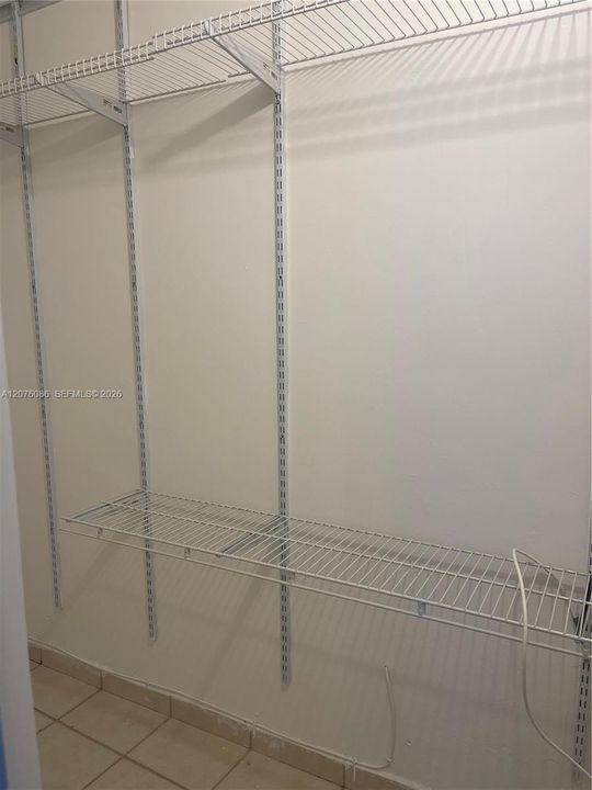 En Renta: $2,400 (2 camas, 2 baños, 1000 Pies cuadrados)