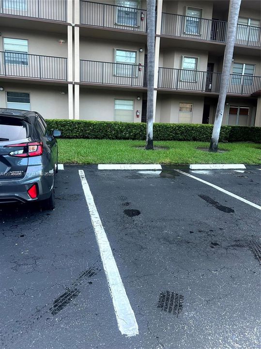 For Sale: $185,000 (2 beds, 1 baths, 936 Square Feet)