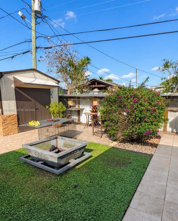 В аренду: $3,850 (3 спален, 2 ванн, 1191 Квадратных фут)