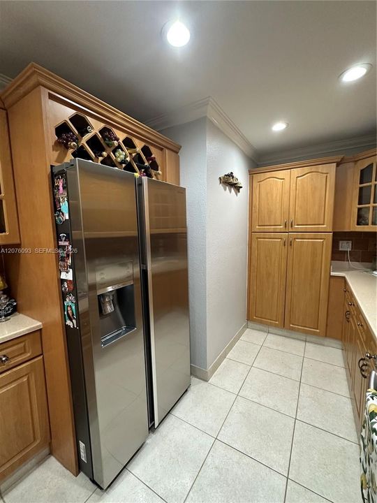 В аренду: $3,850 (3 спален, 2 ванн, 1191 Квадратных фут)