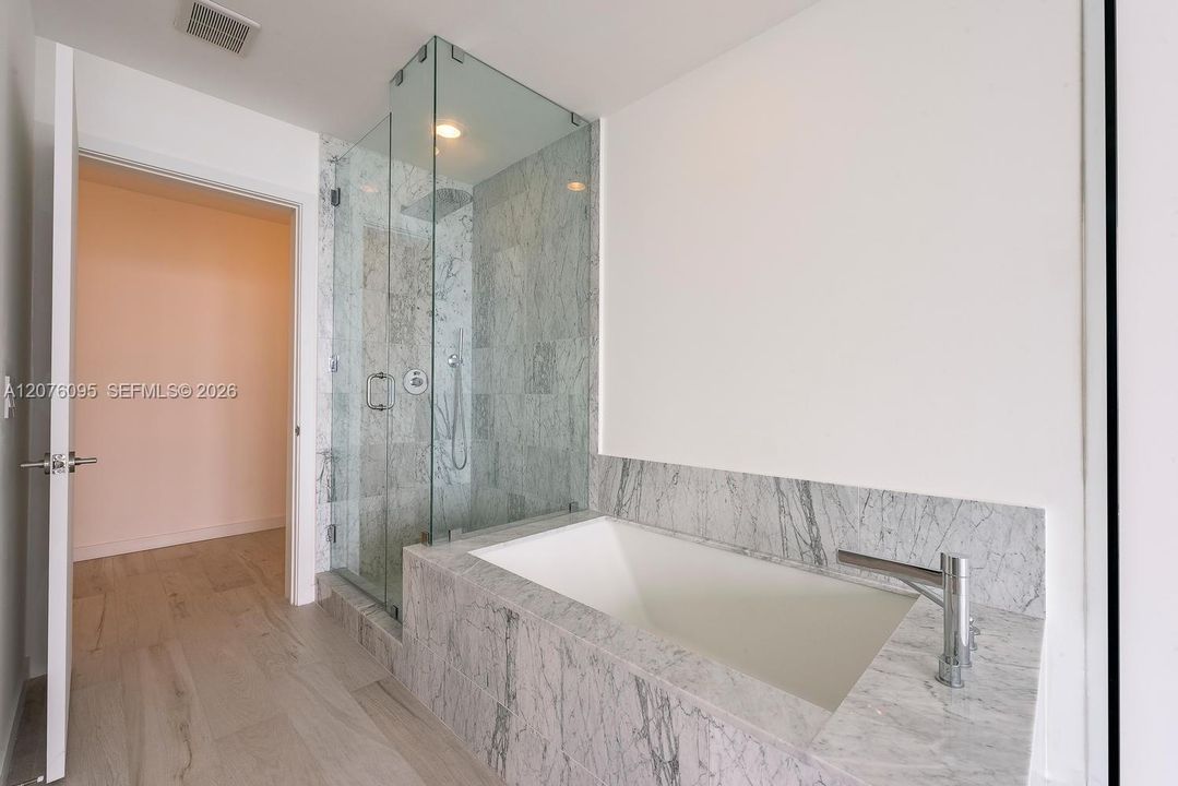 For Sale: $1,895,000 (4 beds, 4 baths, 1871 Square Feet)