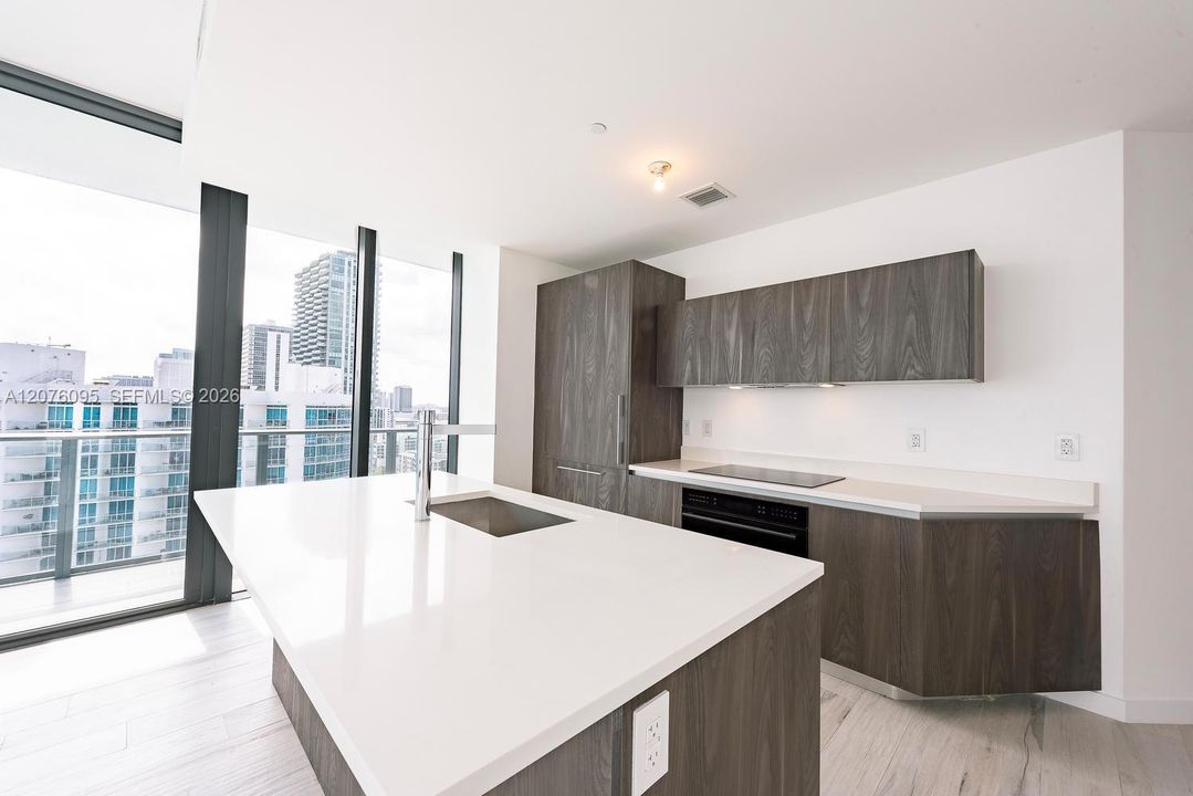 For Sale: $1,895,000 (4 beds, 4 baths, 1871 Square Feet)