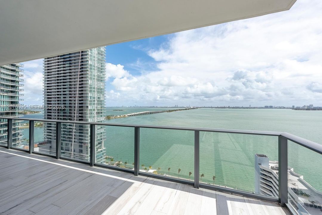 For Sale: $1,895,000 (4 beds, 4 baths, 1871 Square Feet)