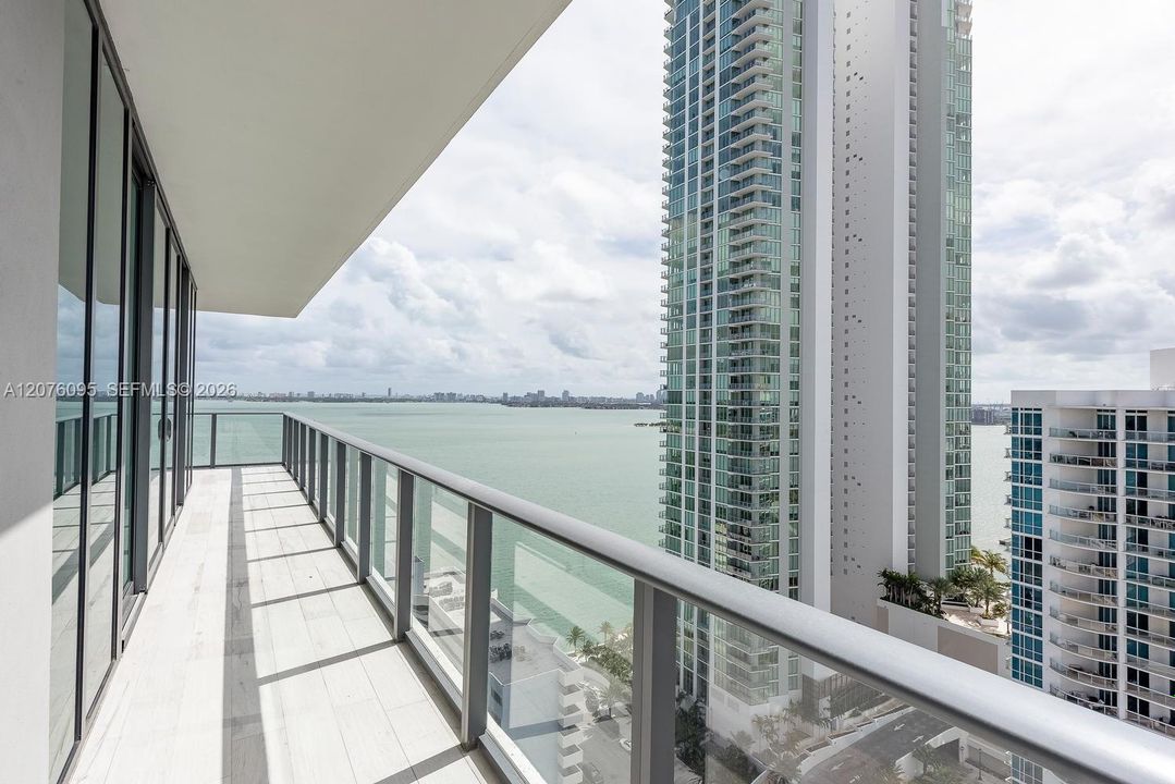 For Sale: $1,895,000 (4 beds, 4 baths, 1871 Square Feet)