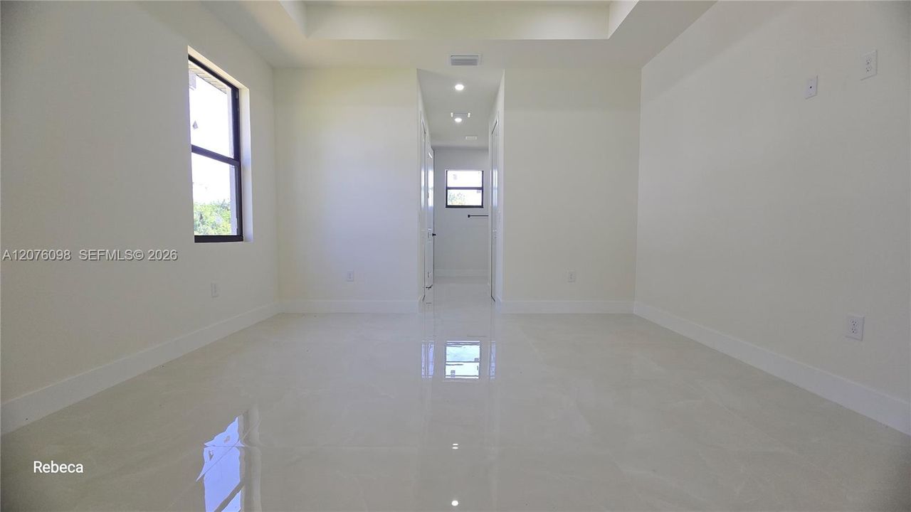 На продажу: $364,900 (4 спален, 2 ванн, 0 Квадратных фут)