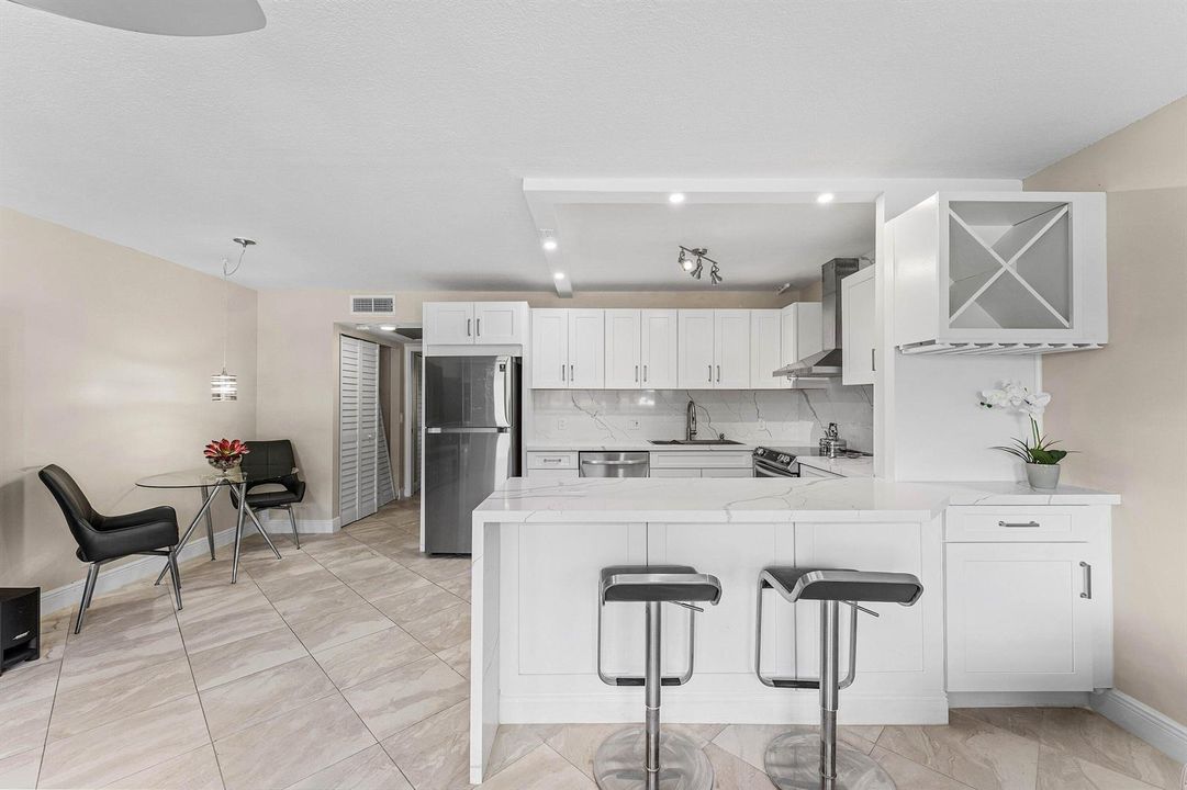 012-1015BerkshireA-DeerfieldBeach-FL-334