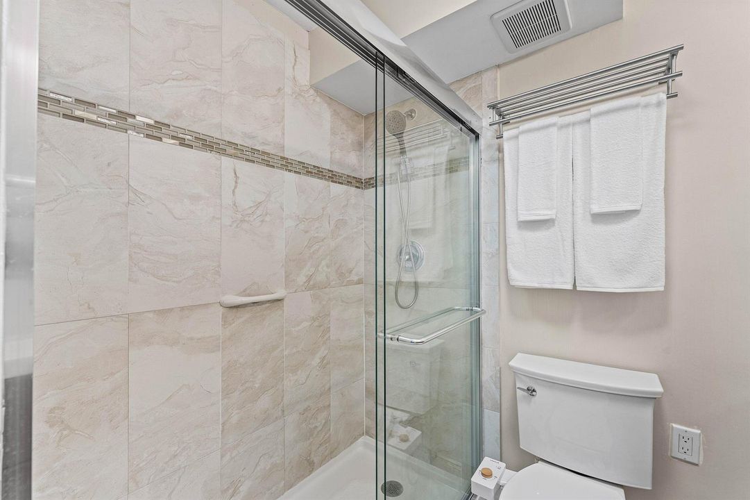 016-1015BerkshireA-DeerfieldBeach-FL-334