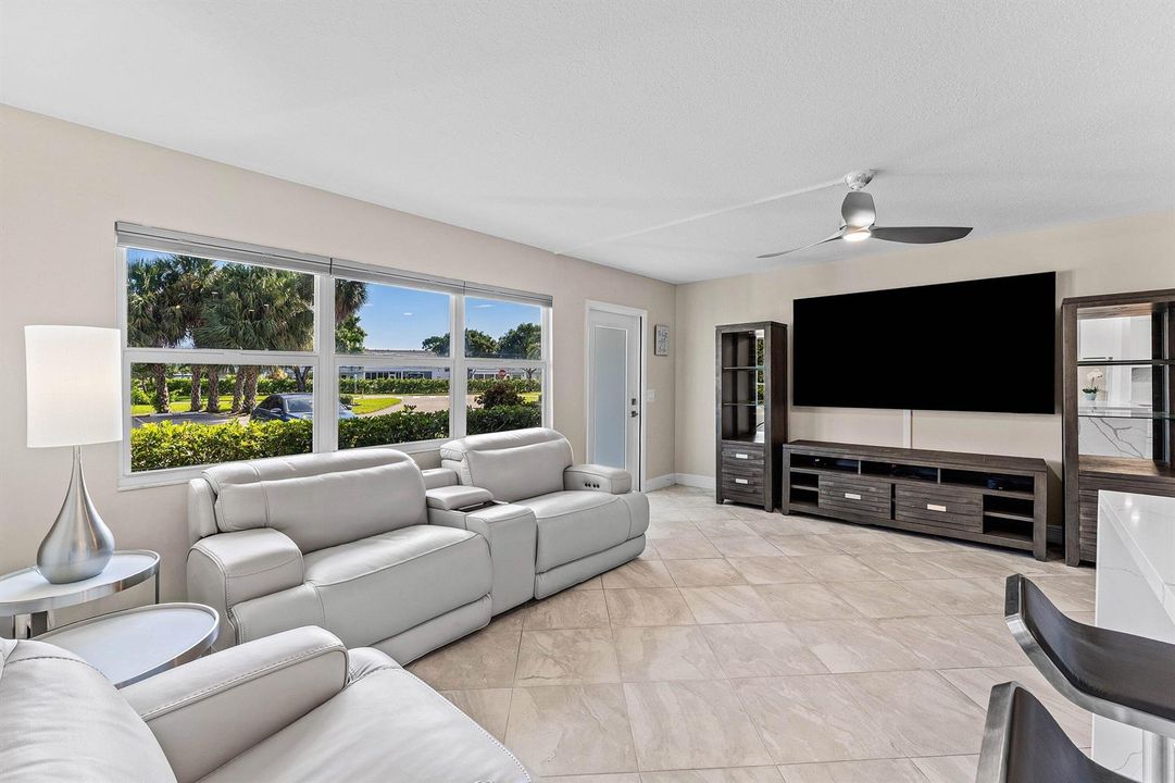 014-1015BerkshireA-DeerfieldBeach-FL-334