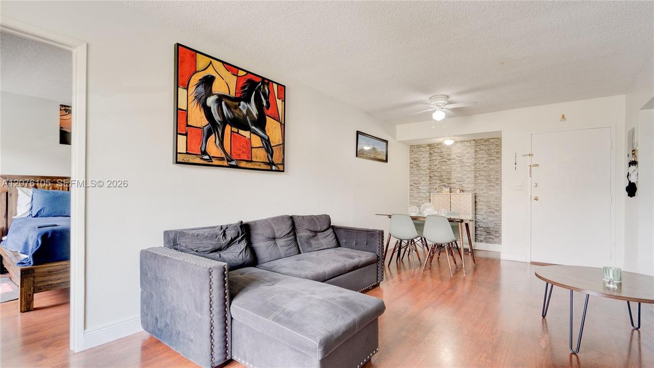 For Rent: $2,200 (2 beds, 2 baths, 840 Square Feet)