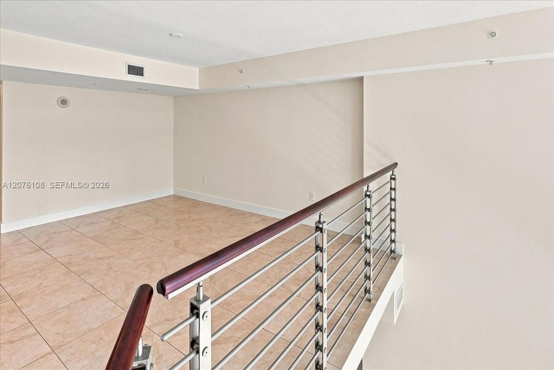 For Rent: $4,700 (2 beds, 2 baths, 1402 Square Feet)