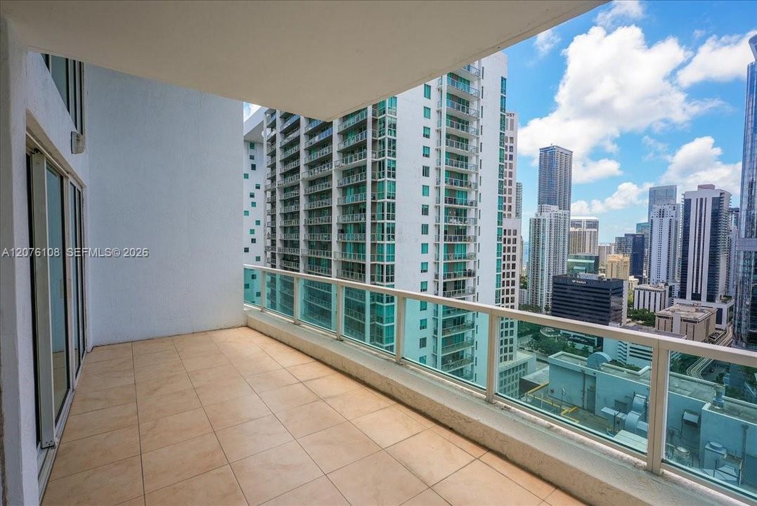 For Rent: $4,700 (2 beds, 2 baths, 1402 Square Feet)