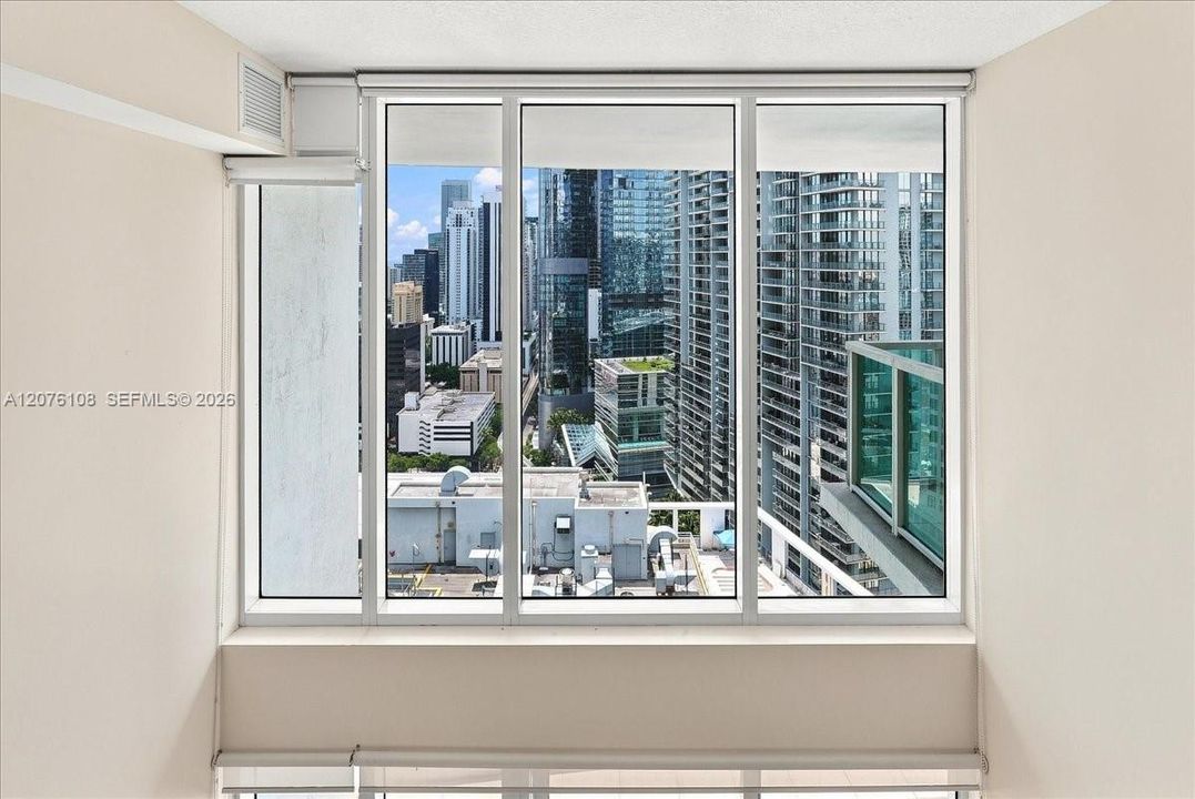 For Rent: $4,700 (2 beds, 2 baths, 1402 Square Feet)