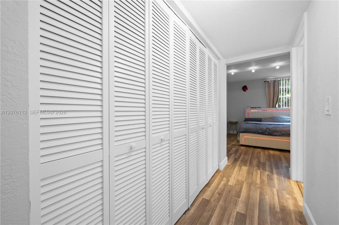 En Venta: $210,000 (2 camas, 2 baños, 980 Pies cuadrados)