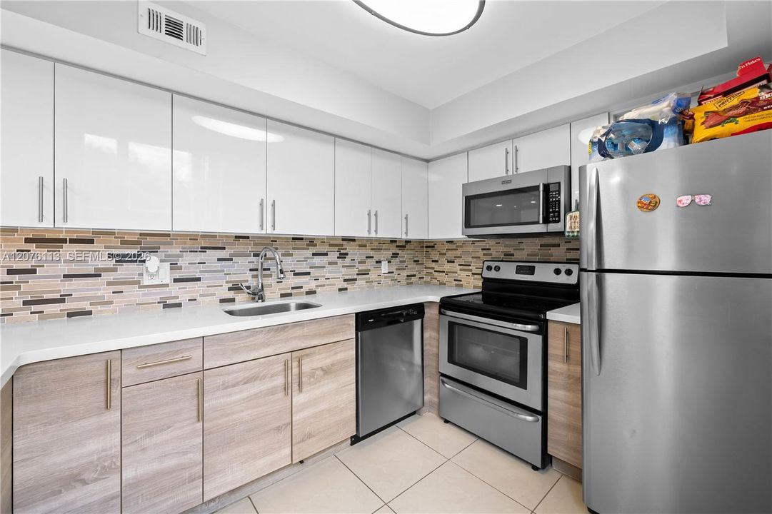 En Venta: $210,000 (2 camas, 2 baños, 980 Pies cuadrados)