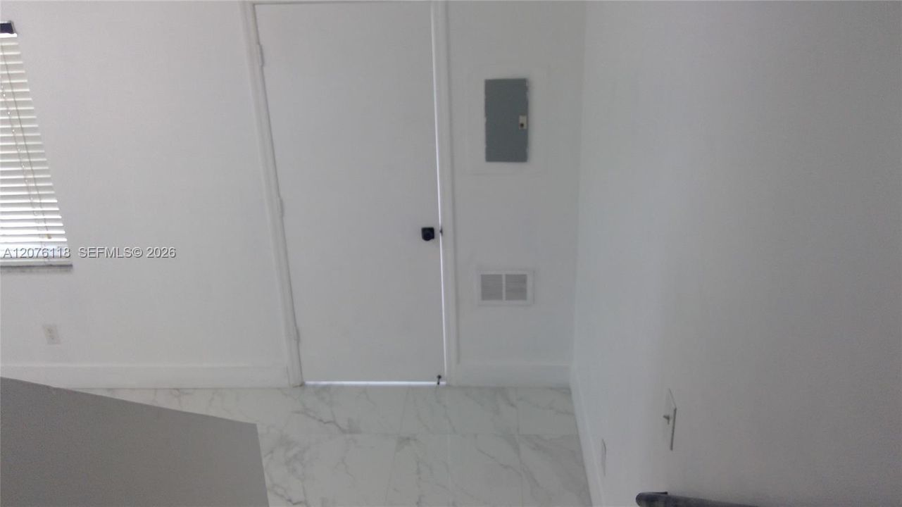 1/2 1ST FLOOR