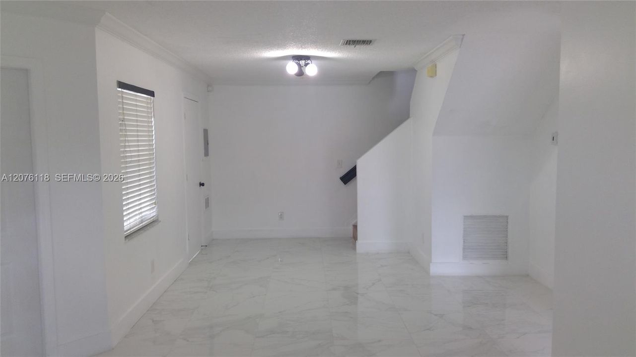 В аренду: $2,800 (3 спален, 2 ванн, 1547 Квадратных фут)