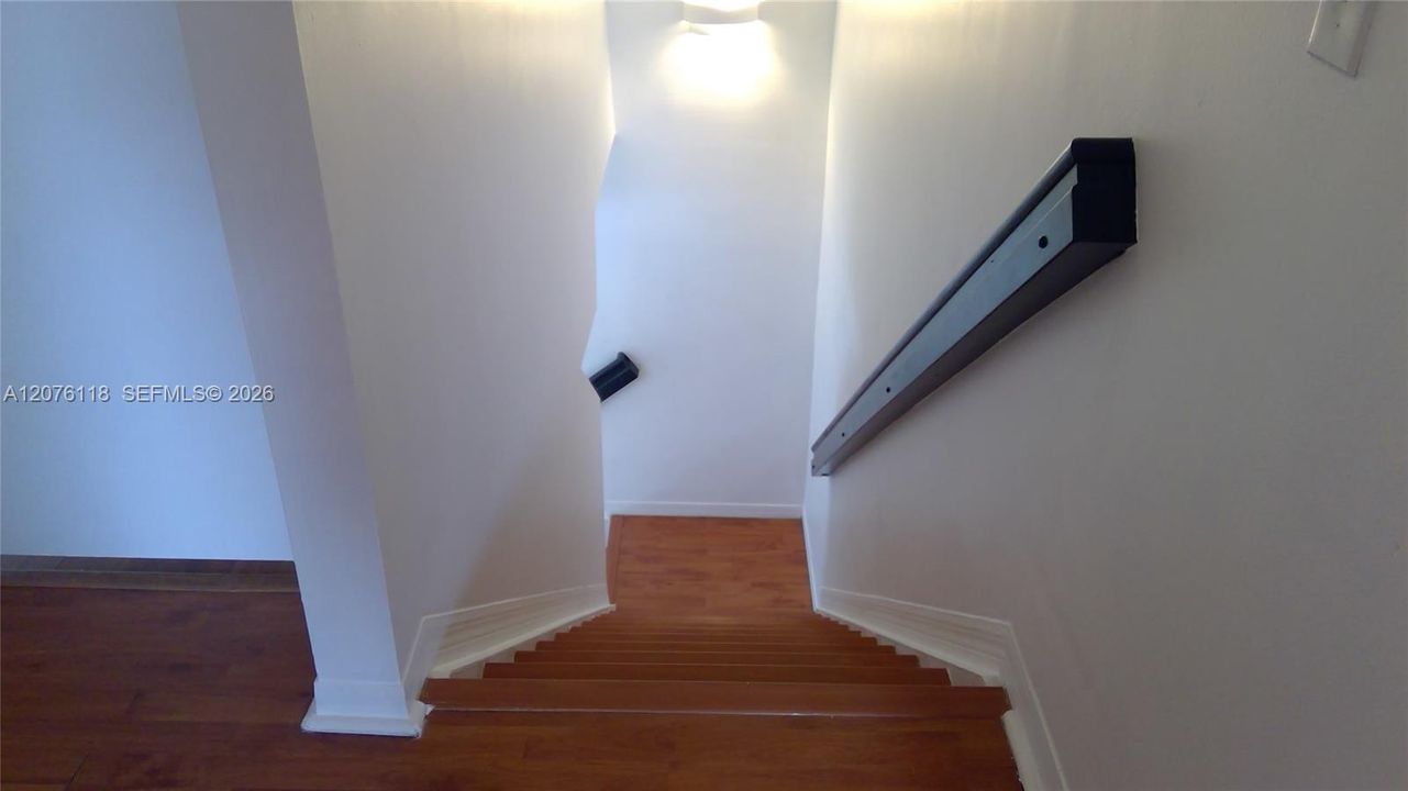 В аренду: $2,800 (3 спален, 2 ванн, 1547 Квадратных фут)