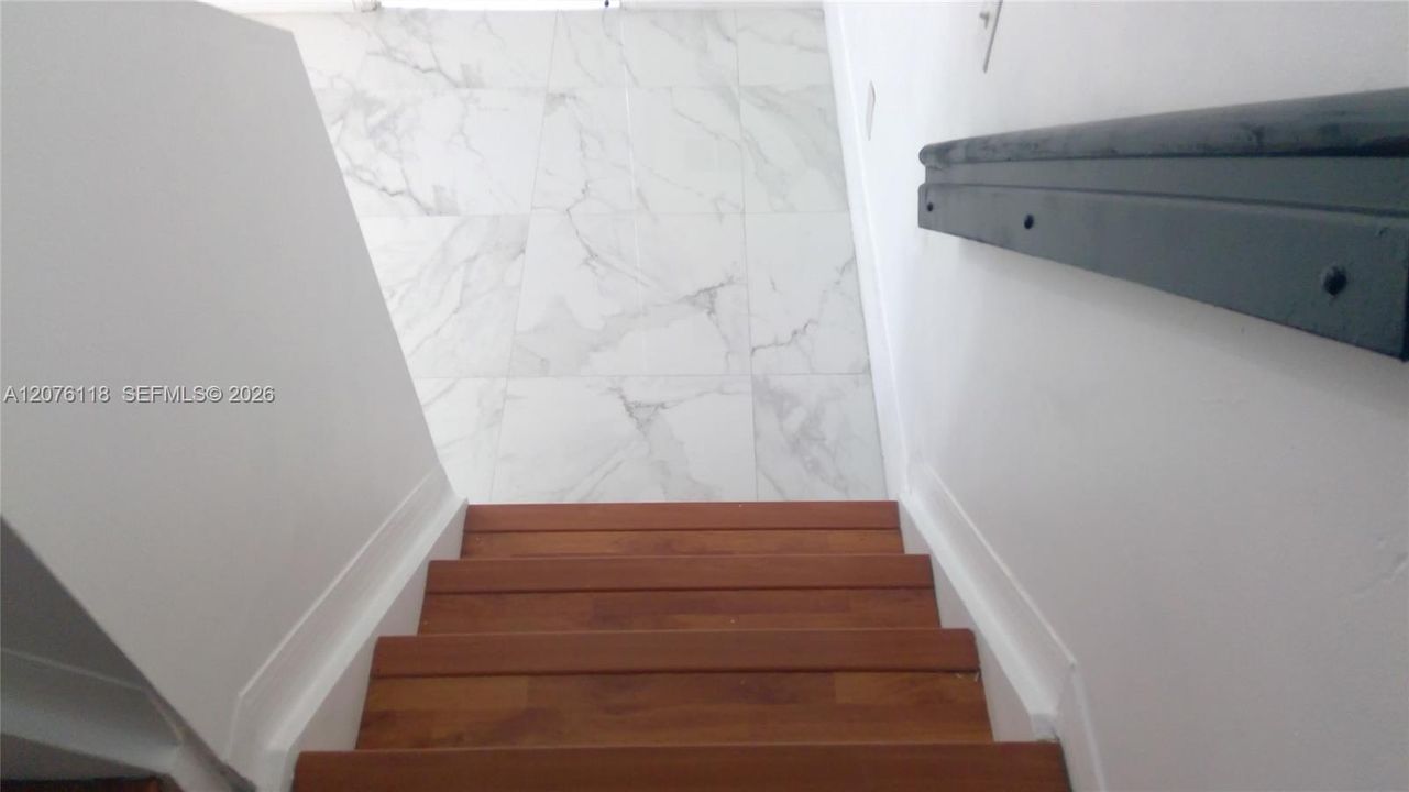 В аренду: $2,800 (3 спален, 2 ванн, 1547 Квадратных фут)