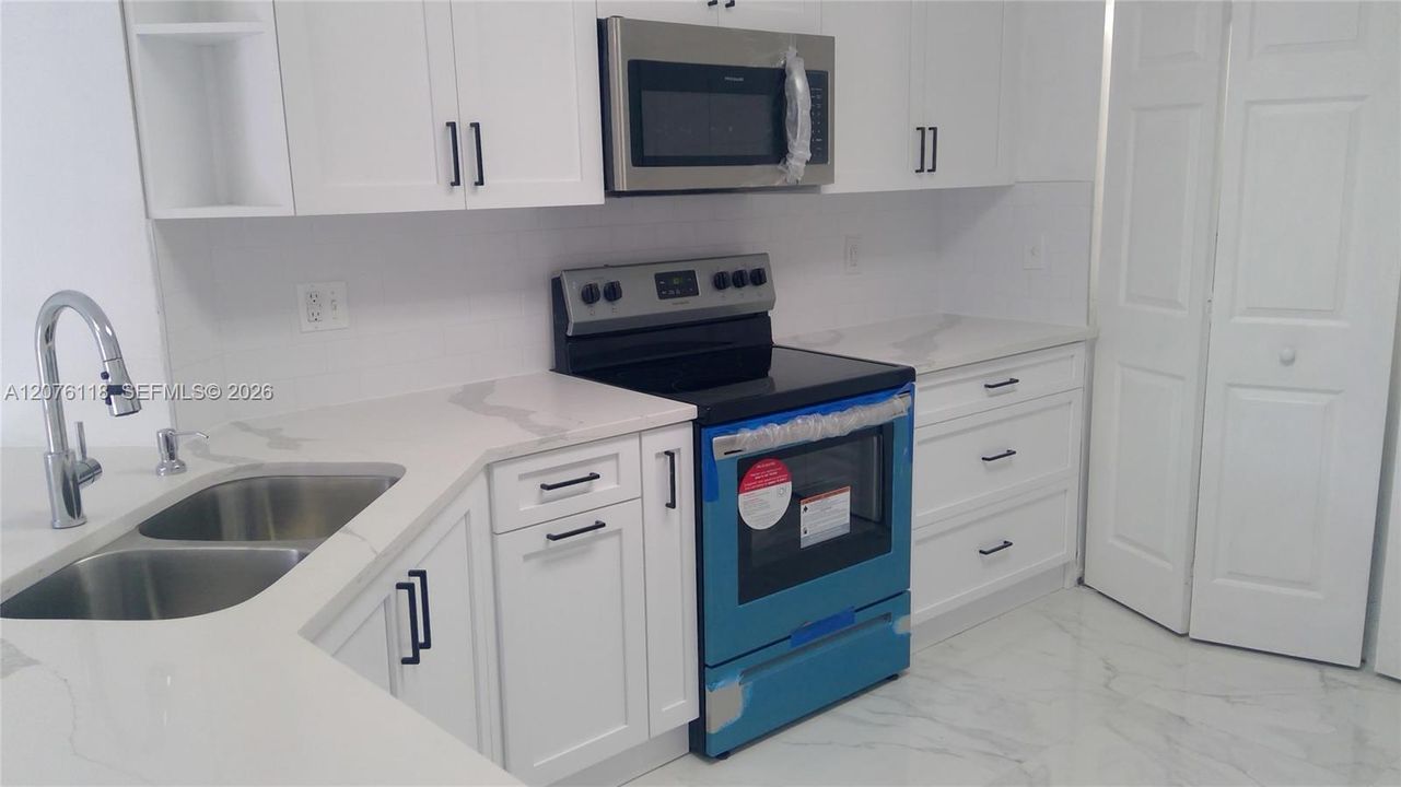 В аренду: $2,800 (3 спален, 2 ванн, 1547 Квадратных фут)