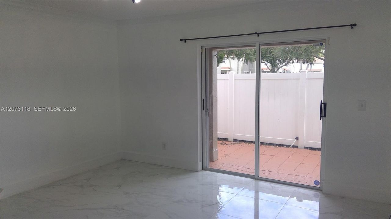 В аренду: $2,800 (3 спален, 2 ванн, 1547 Квадратных фут)