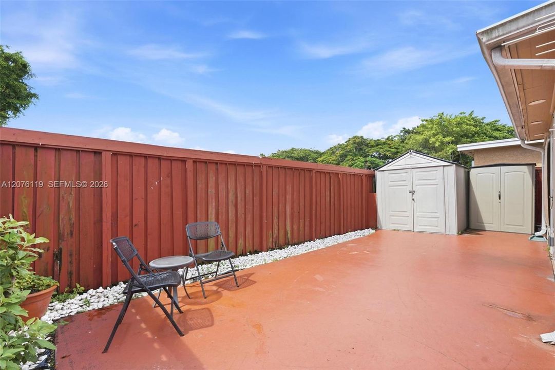 For Sale: $489,000 (3 beds, 2 baths, 1116 Square Feet)