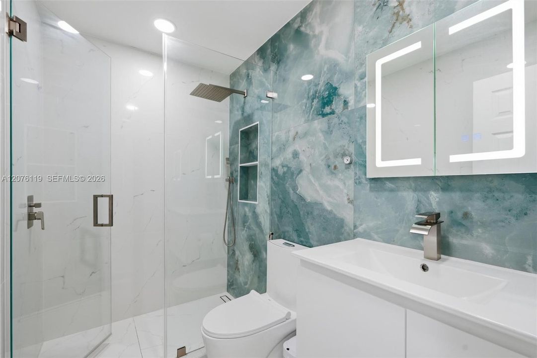 For Sale: $489,000 (3 beds, 2 baths, 1116 Square Feet)