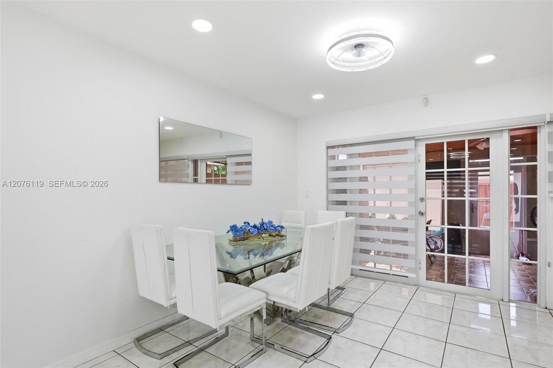 For Sale: $489,000 (3 beds, 2 baths, 1116 Square Feet)