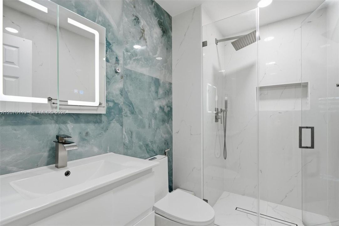 For Sale: $489,000 (3 beds, 2 baths, 1116 Square Feet)
