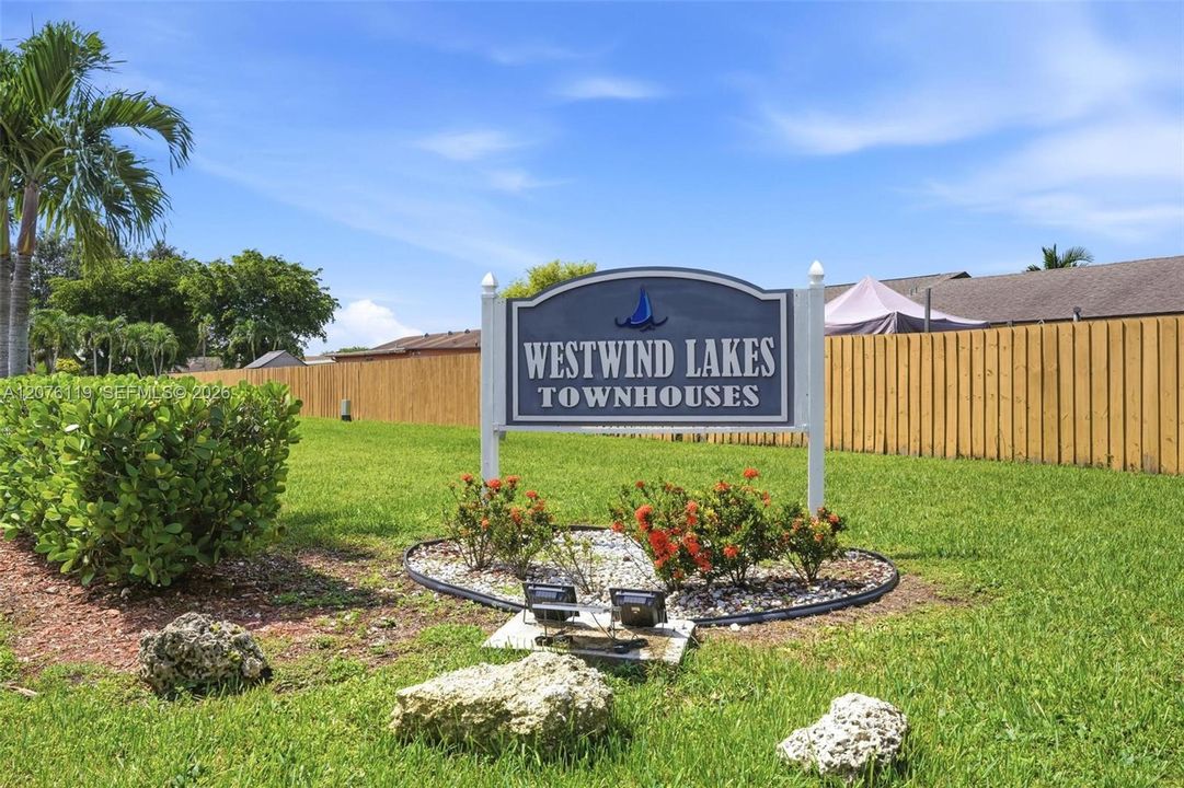 For Sale: $489,000 (3 beds, 2 baths, 1116 Square Feet)