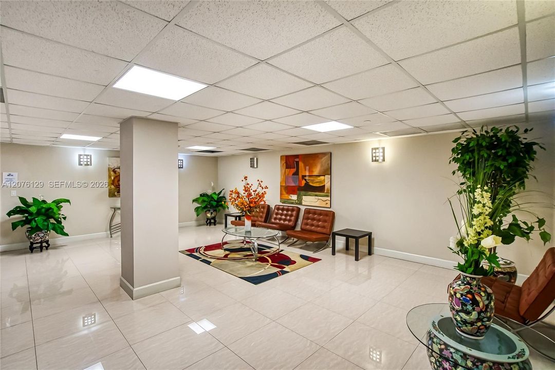 В аренду: $2,200 (2 спален, 2 ванн, 1100 Квадратных фут)