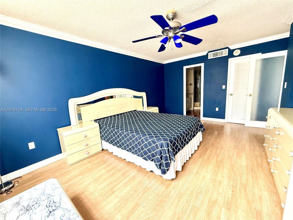 В аренду: $2,200 (2 спален, 2 ванн, 1100 Квадратных фут)