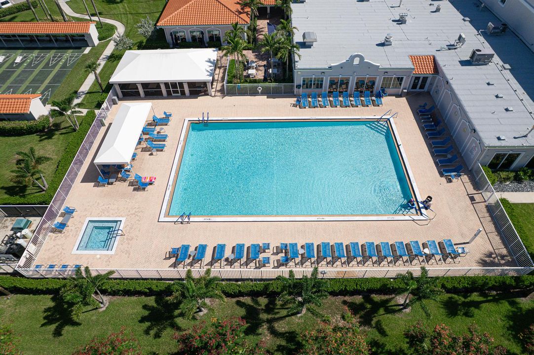 Clubhouse-Pool-B