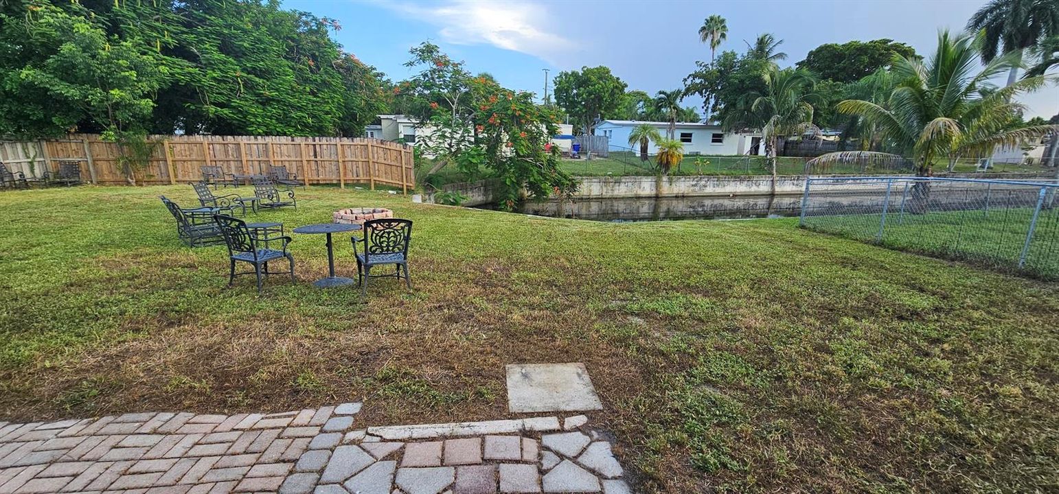 Pic backyard from5800