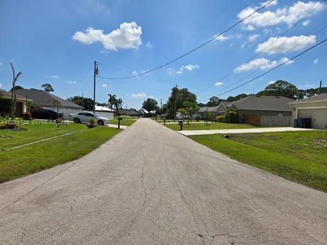 待售: $150,000 (0.23 acres)