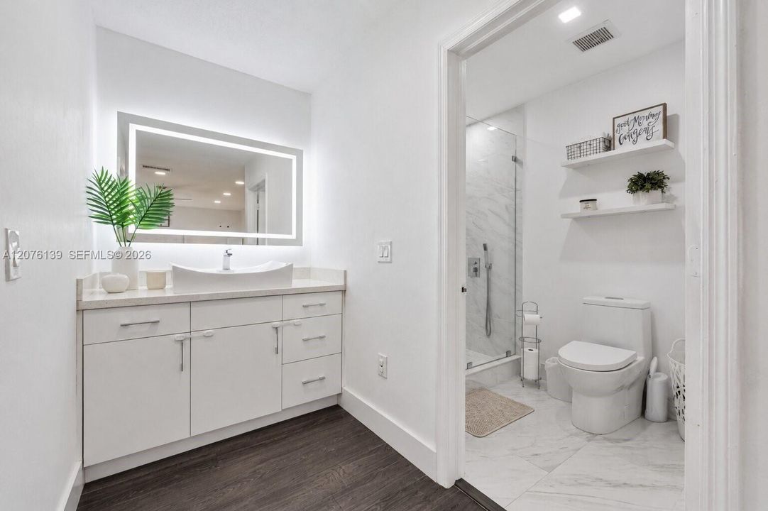 For Sale: $549,500 (3 beds, 2 baths, 1834 Square Feet)